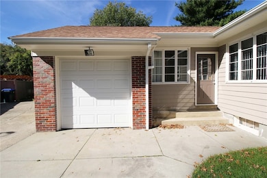 176 Gentian Ave, Providence, RI 02908 - photo 4