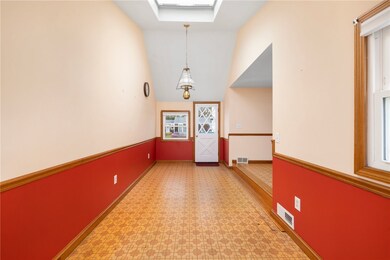 38 Laurelhurst Rd, Cranston, RI 02920 - photo 4