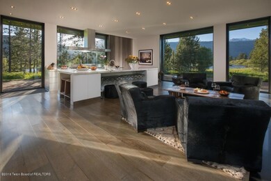Kitchen and Breakfast dining area