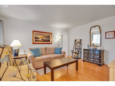 5225 Jean Rd unit 307, Lake Oswego, OR 97035 - photo 3