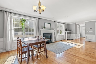 176 Washington St unit 176, Reading, MA 01867 - photo 5