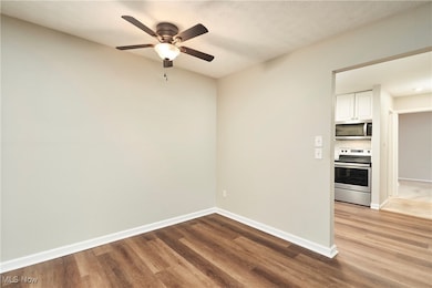 10744 Valley View Rd unit B13, Northfield, OH 44067 - photo 3