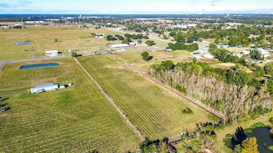 4528 Carlyss Dr, Sulphur, LA 70665 - photo 2