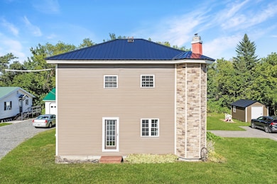 13 Benjamin St, Mars Hill, ME 04758 - photo 3