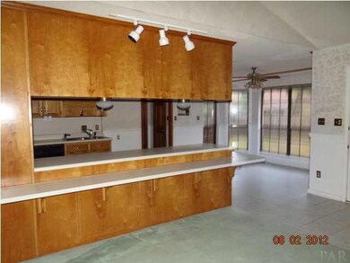 7402 Odell Ln, Pensacola, FL 32526 - photo 4