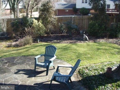 1005 Country Club Dr NE, Vienna, VA 22180 - photo 3