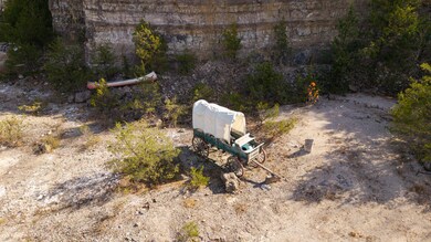 1 room cabin in an old rock quarry005