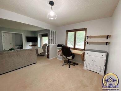 3835 SW Nottingham Rd, Topeka, KS 66610 - photo 4