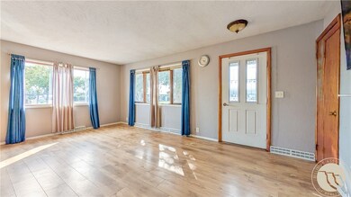 706 5th Ave E, Culbertson, MT 59218 - photo 4