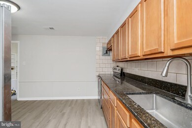 2411 Harriet Ave, Baltimore, MD 21230 - photo 3