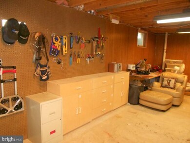 9438 White Spring Way, Columbia, MD 21046 - photo 3