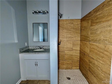 100 W 2nd St unit 5, La Joya, TX 78560 - photo 4