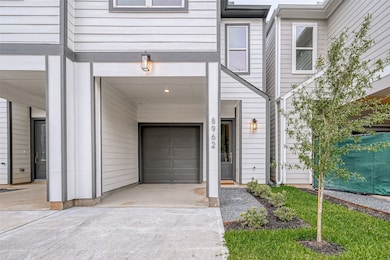 8958 Zurcher Ln, Houston, TX 77080 - photo 2