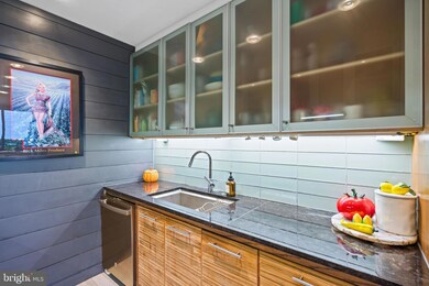 5112 Macarthur Blvd NW unit 2, Washington, DC 20016 - photo 3