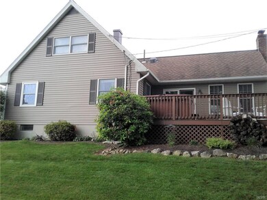 6870 Linden Cir, Macungie, PA 18062 - photo 5