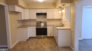 16 Elwood Ct, Quakertown, PA 18951 - photo 2