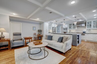 1034 W 42nd St, Houston, TX 77018 - photo 6