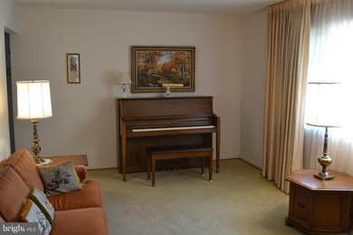 2613 Hughes Rd, Adelphi, MD 20783 - photo 4