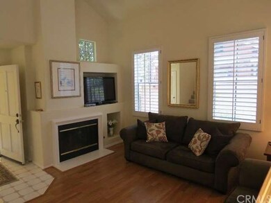 VAULTED CEILINGS - RECESSED LIGHTING!