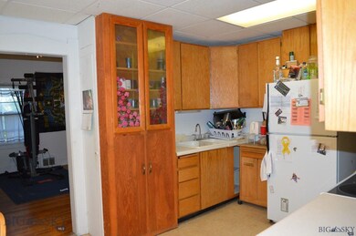 725 W Park St, Dillon, MT 59725 - photo 7