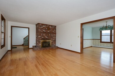 100 Wedgewood Rd, Worcester, MA 01602 - photo 5