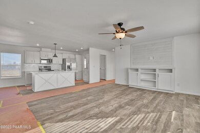 25349 N Mitchell Rd, Paulden, AZ 86334 - photo 3