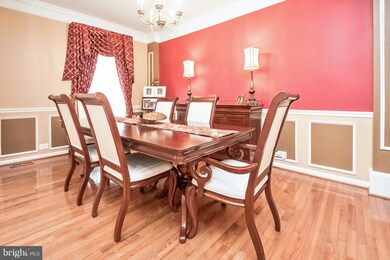 2800 Compass Cir, Woodbridge, VA 22191 - photo 4