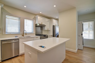 142 Jaques St, Somerville, MA 02145 - photo 2