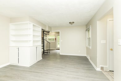 2310 Pinecrest Ave, Ann Arbor, MI 48104 - photo 4