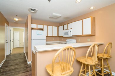 2455 Campus View Cir unit 103, Harrisonburg, VA 22801 - photo 4