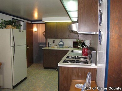 282 New York 17k, Newburgh, NY 12550 - photo 3