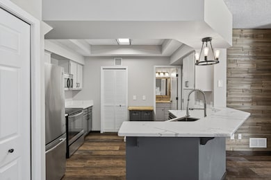 1902 Sapphire Point (33).jpg