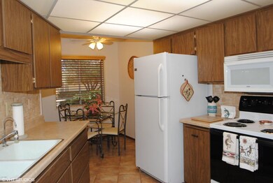 13862 N 109th Ave unit 17F, Sun City, AZ 85351 - photo 4