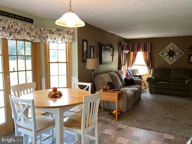 3285 Bullfrog Rd, Taneytown, MD 21787 - photo 5