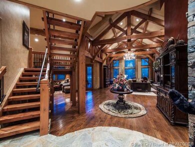 Entry/Foyer.