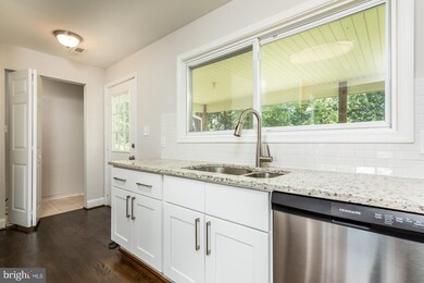 6639 Saint Barnabas Rd, Oxon Hill, MD 20745 - photo 5