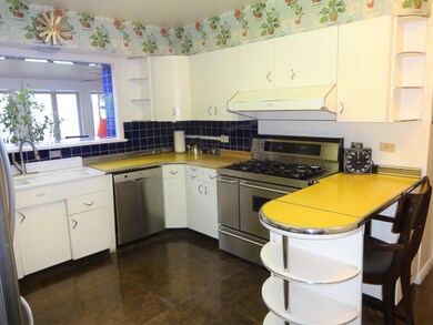 2531 Frankfort Ave, El Paso, TX 79930 - photo 5