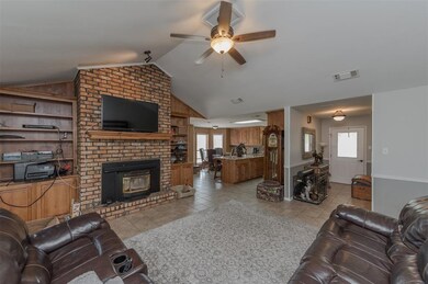 565 Chisum Trail Rd, Whitesboro, TX 76273 - photo 5