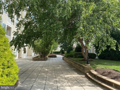 4551 Strutfield Ln unit 4319, Alexandria, VA 22311 - photo 3