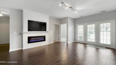 9402 Clubview Dr-1003