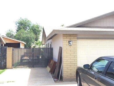 SIDE RV GATE