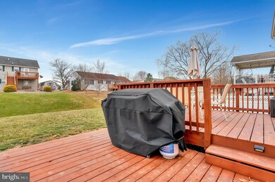 1464 Mountain Shadow Terrace, Fayetteville, PA 17222 - photo 6