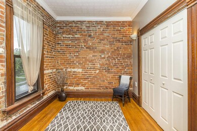 1085 Franklin Ave 01
