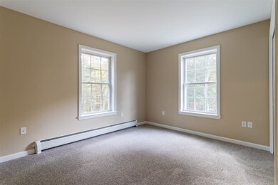 25 Fox Hollow Dr, Newmarket, NH 03857 - photo 6