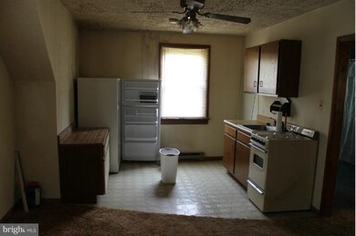 7925 Chesapeake Dr, Orchard Beach, MD 21226 - photo 4