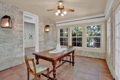 204 W Schubert St, Fredericksburg, TX 78624 - photo 7