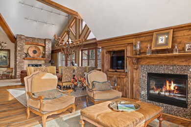 Interior3