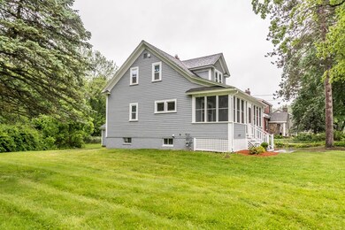 121 Chapman St, Dracut, MA 01826 - photo 3