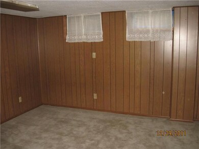 881 Inwood Place, Columbus, OH 43224 - photo 5