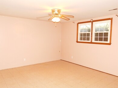 4399 Walnut Dr, Newburgh, IN 47630 - photo 5